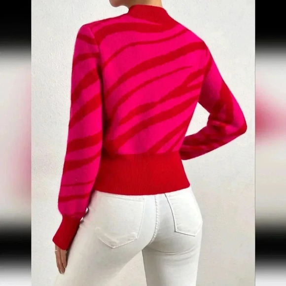 Mock Neck Graphic Pattern Sweater - Picture 2 of 6